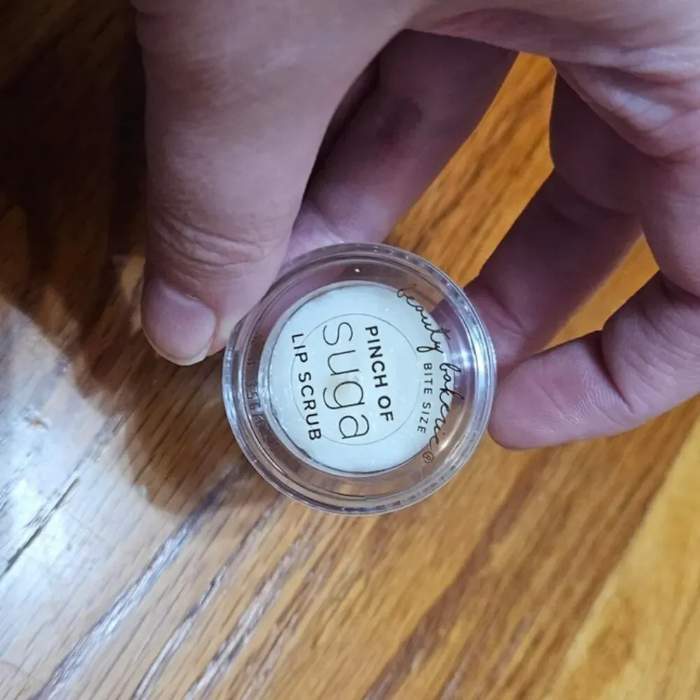 LOT Burt's Bees Coconut Pear Lip Balm Pinch of Suga Lip Scrub Coconut Lip Oil +1